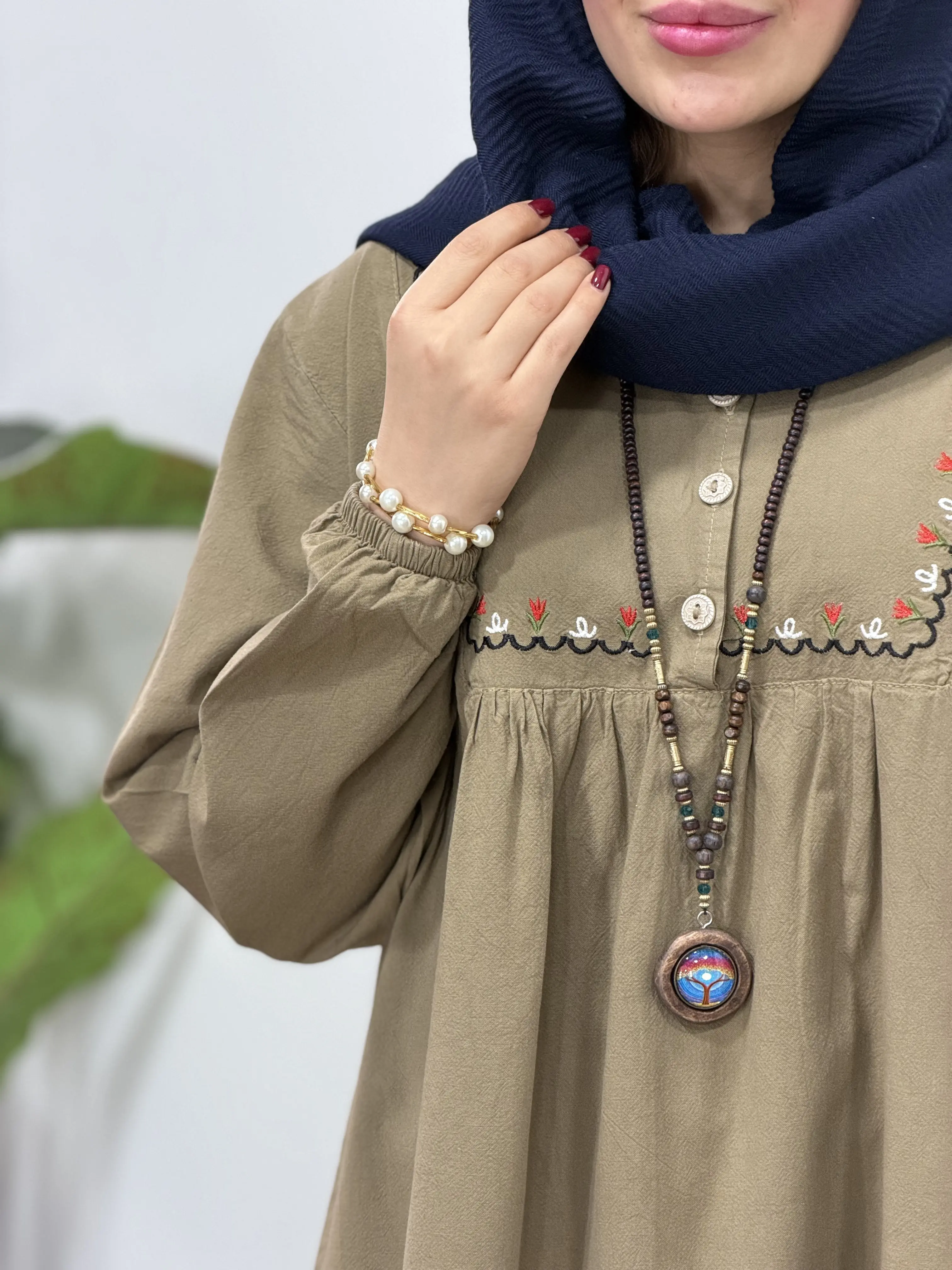 مانتو گلدوزی آیسو گیسو